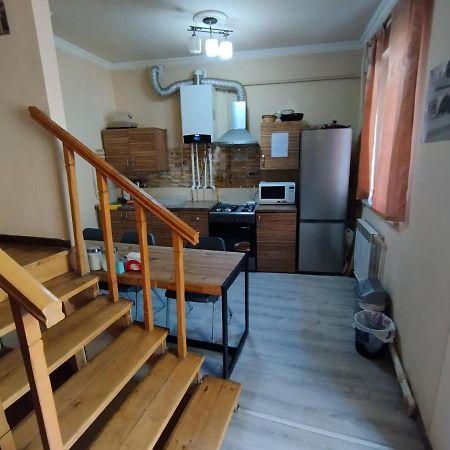Wooden_Room_Hostel Yerevan Bagian luar foto