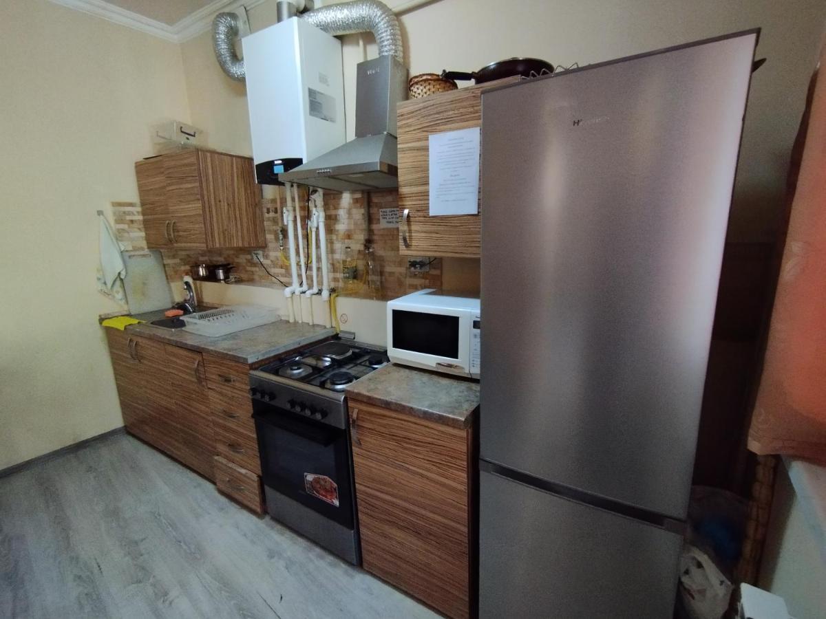 Wooden_Room_Hostel Yerevan Bagian luar foto