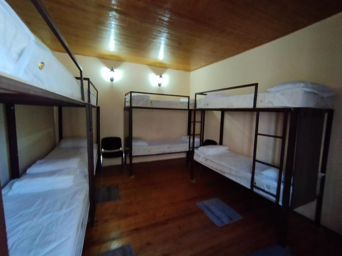 Wooden_Room_Hostel Yerevan Bagian luar foto