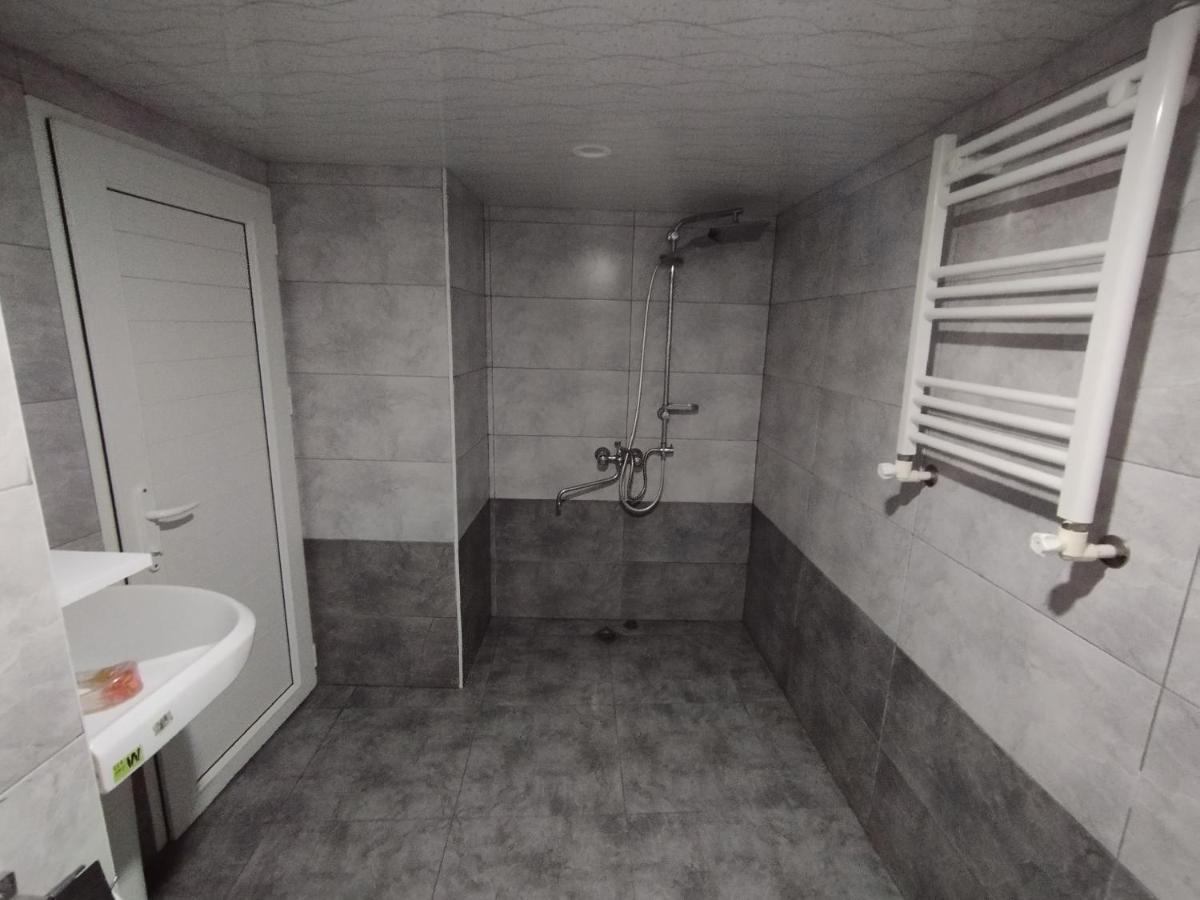 Wooden_Room_Hostel Yerevan Bagian luar foto