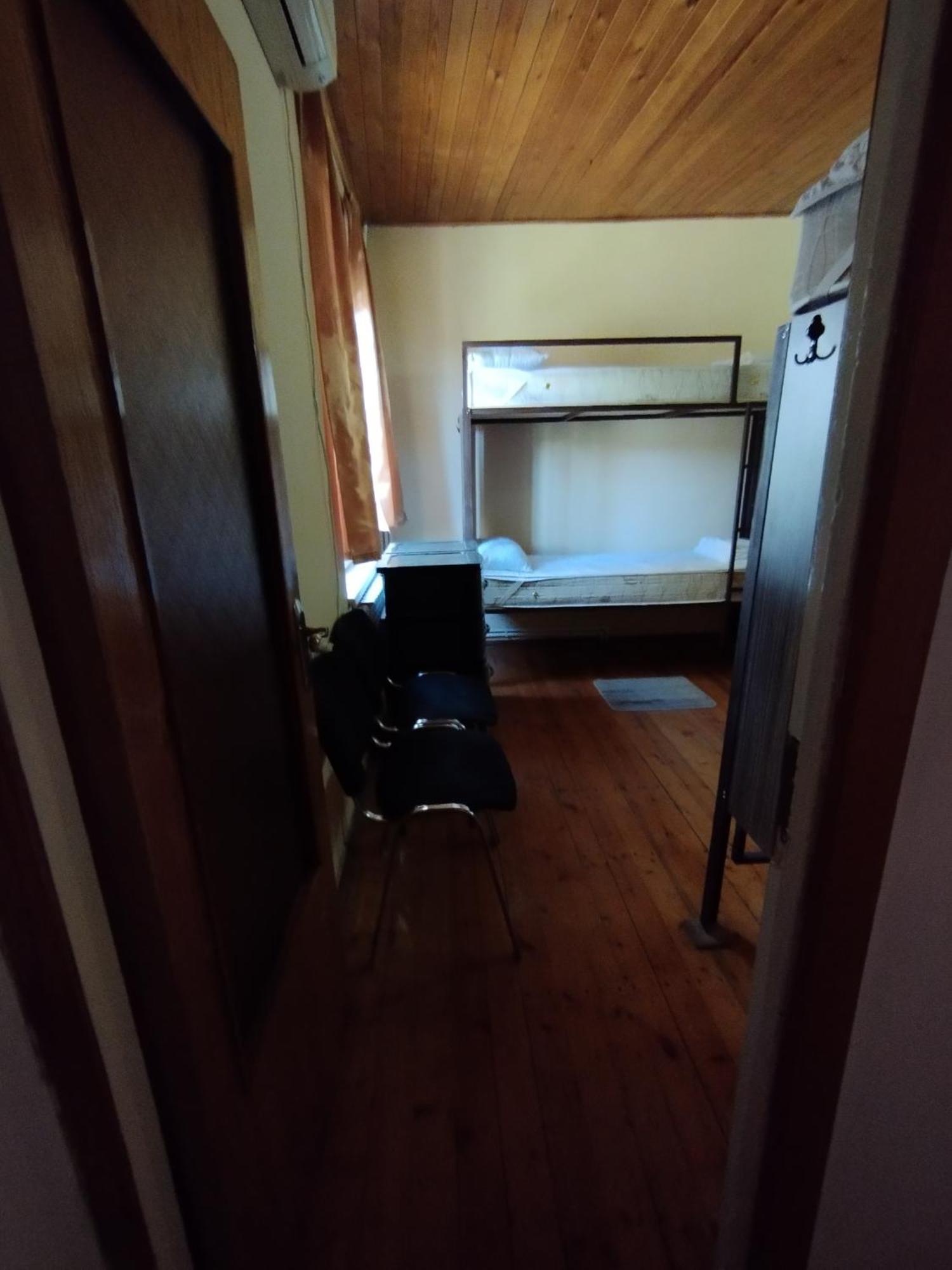 Wooden_Room_Hostel Yerevan Bagian luar foto